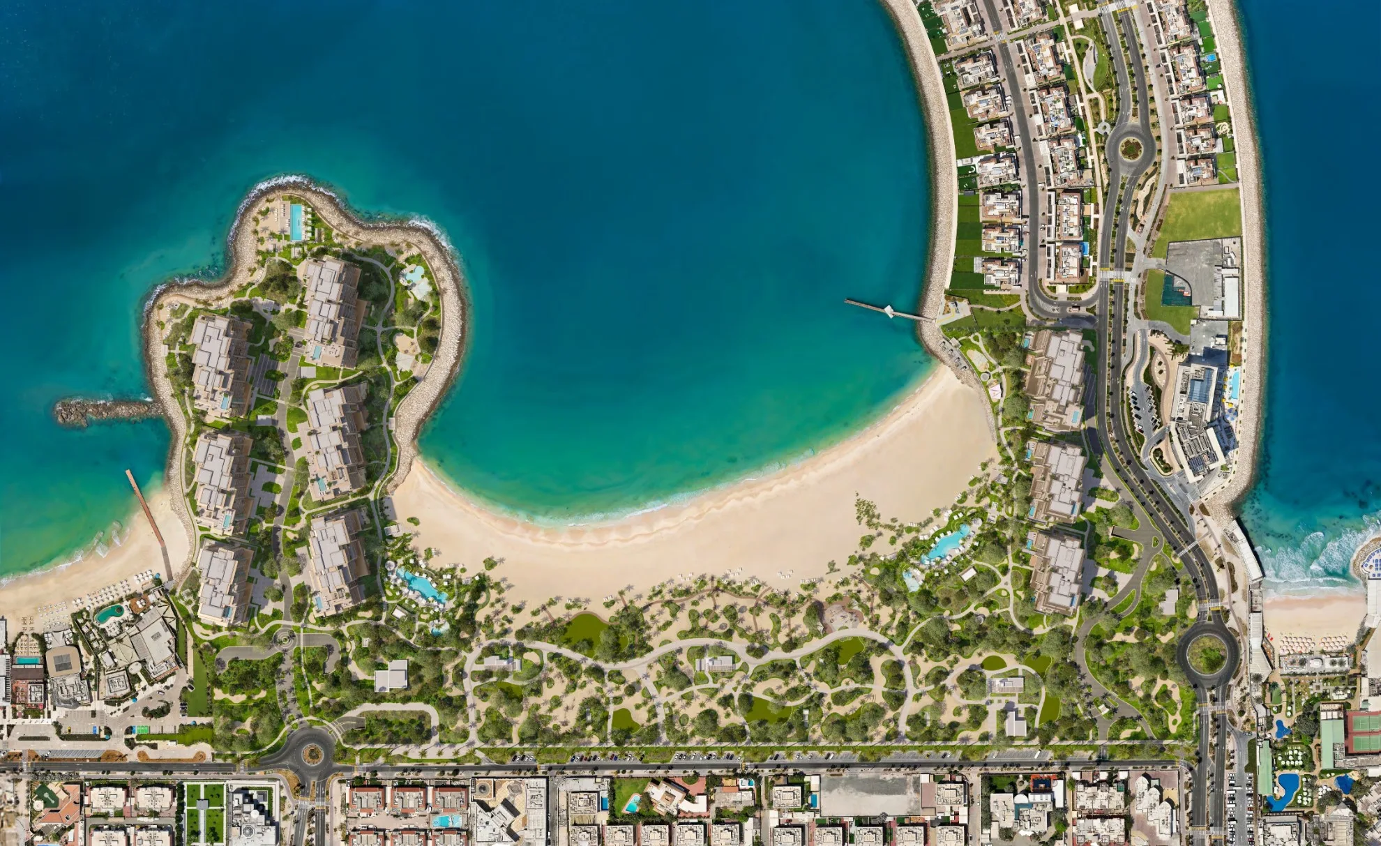 Lunaya masterplan showing lagoons, parks, villas and Lunaya Terraces